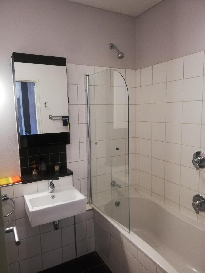 Just A Room Pretoria-Noord Extérieur photo
